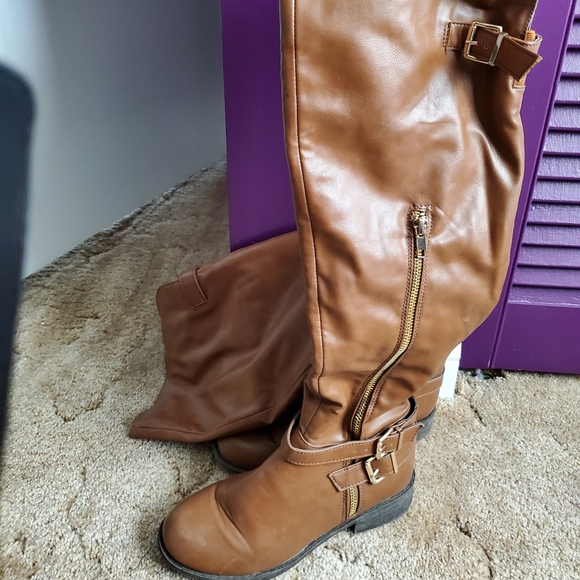 Over the Knee Tan Boots! - Picture 1 of 6